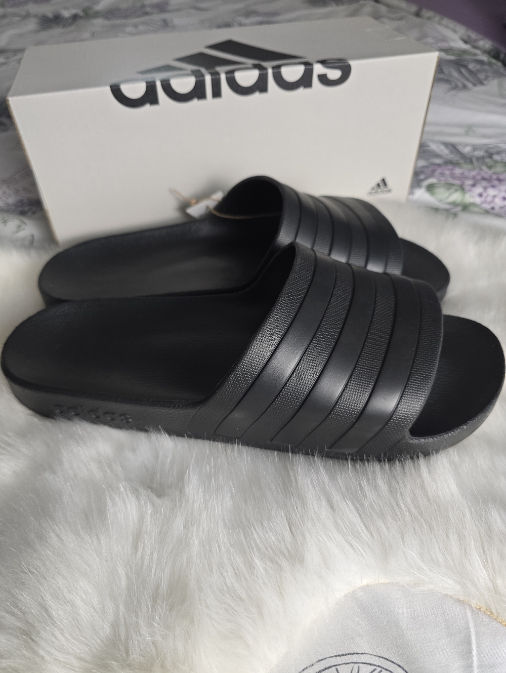 Adidas Men's Aqua slides - Picture 3 of 10